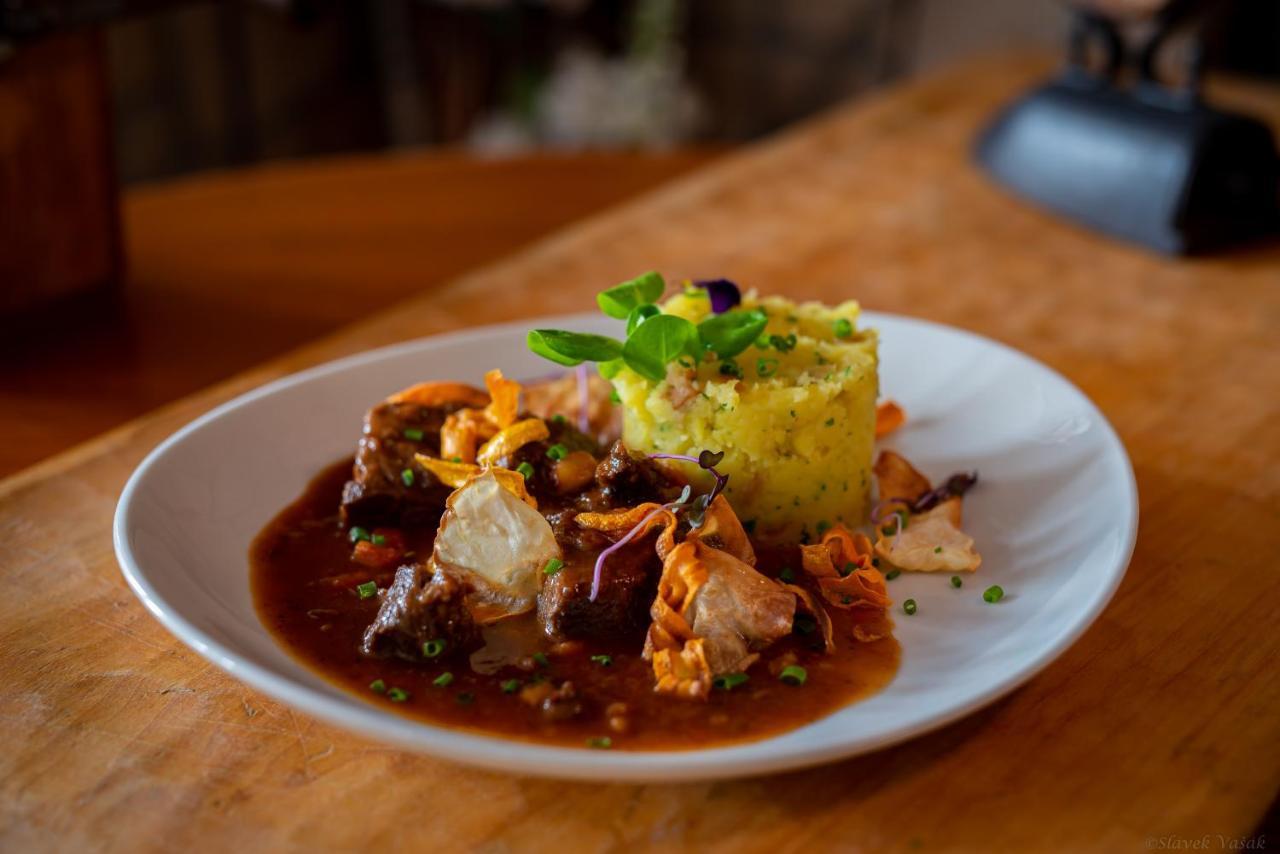 Penzion A Restaurace Stare Casy Górna Beczwa Zewnętrze zdjęcie