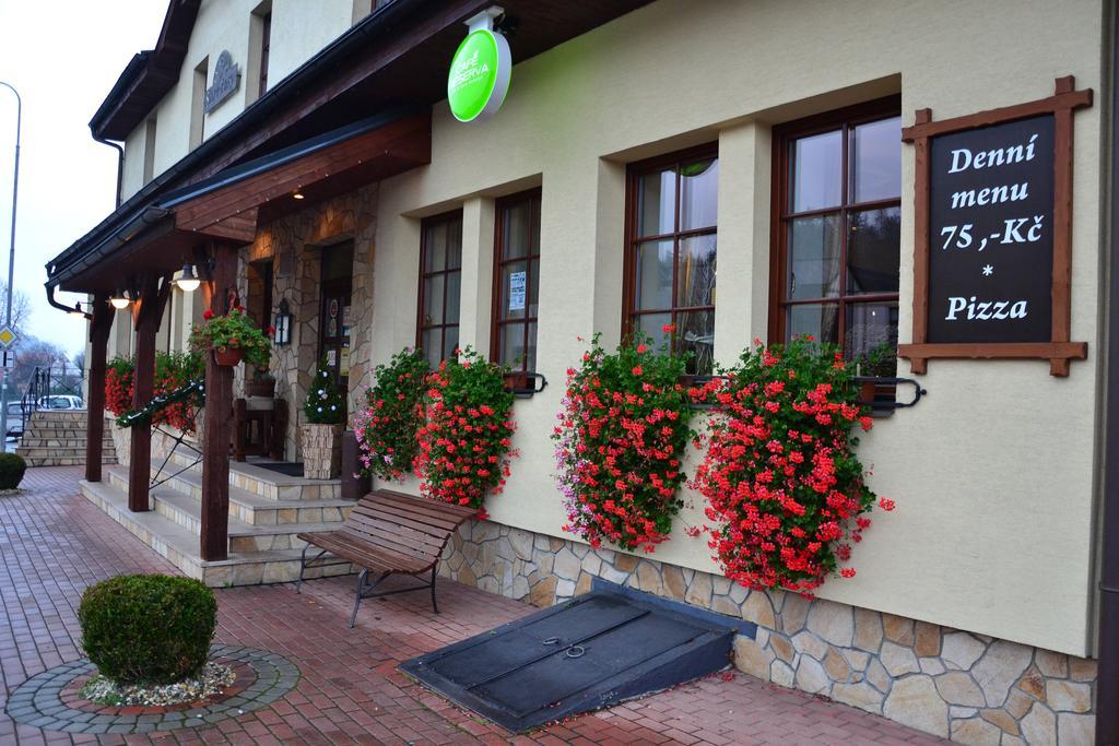 Penzion A Restaurace Stare Casy Górna Beczwa Zewnętrze zdjęcie